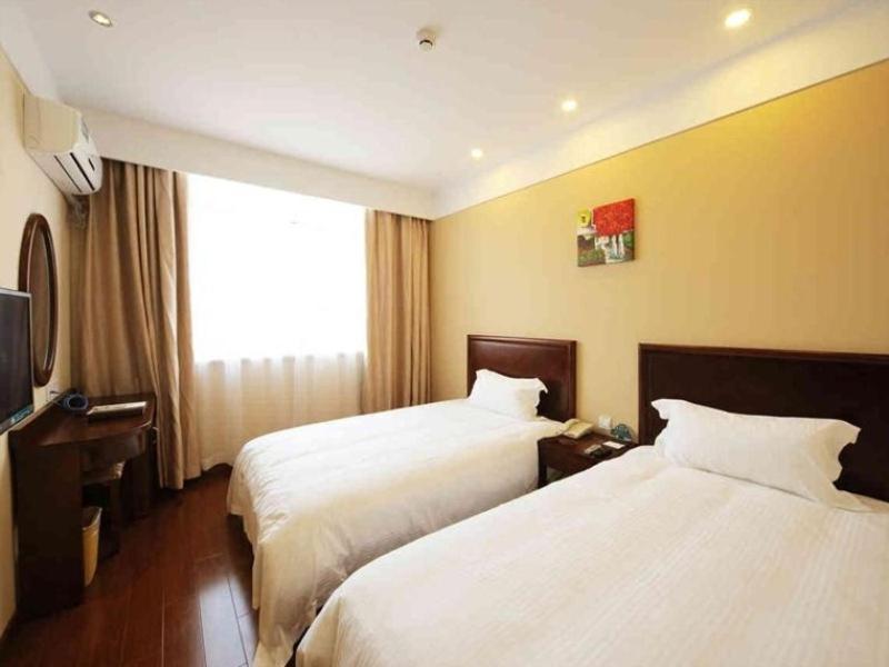 Greentree Inn Shanghai West Huaxia Road Metro Station Express Hotel Екстериор снимка