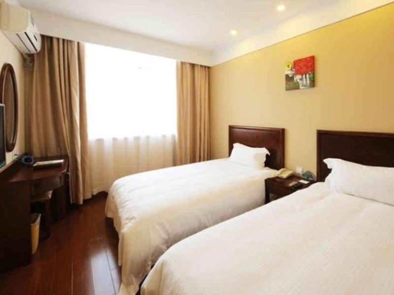 Greentree Inn Shanghai West Huaxia Road Metro Station Express Hotel Екстериор снимка