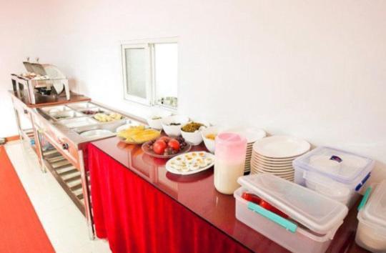 Greentree Inn Shanghai West Huaxia Road Metro Station Express Hotel Екстериор снимка